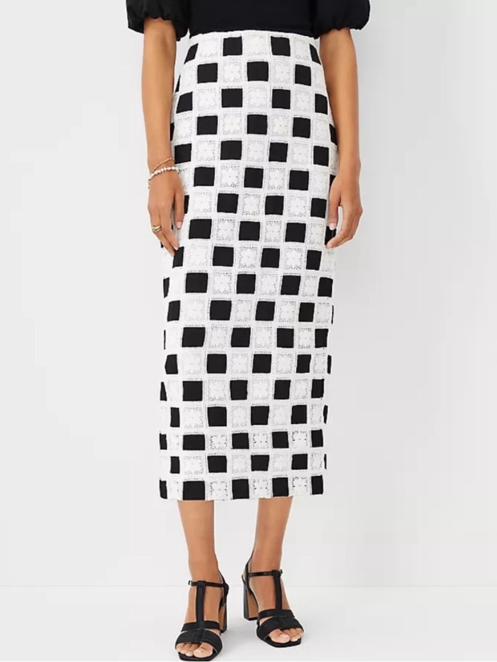 Ann Taylor Lined Patchwork Crochet Midi Pencil Skirt Black and White Size 10P